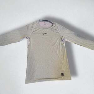 Nike Men's Long Sleeve Shirt in Light Gray